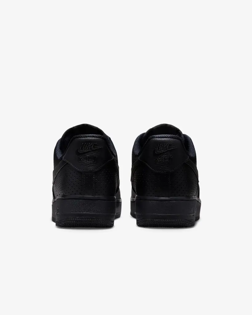 nikeairforce tripleblack5.webp